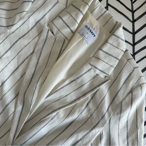 NWT Old Navy Size M Double Breasted Linen Blend Blazer White and Navy Blazer